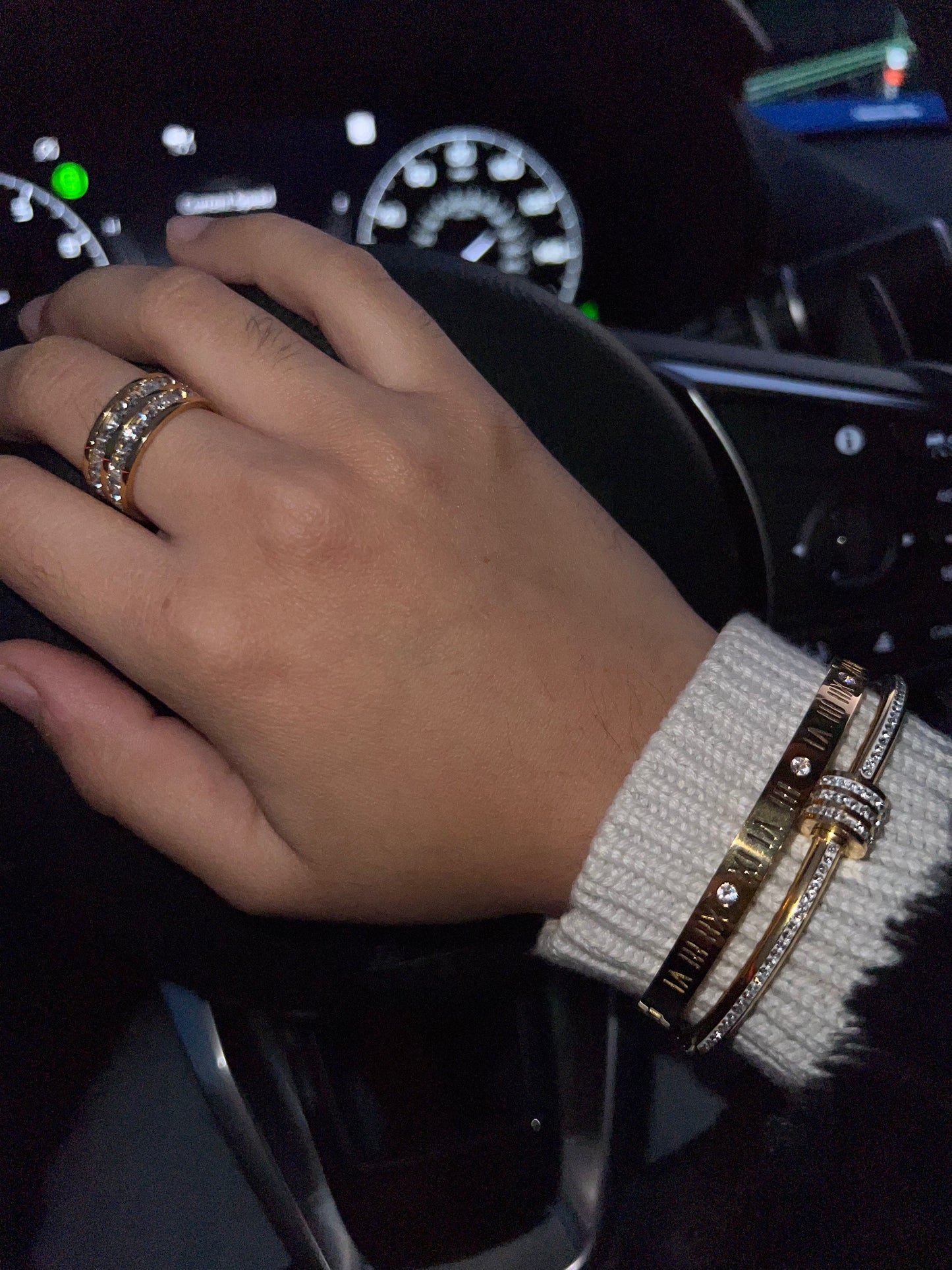 Stellar Loop Bangle bangle Precious Jewels