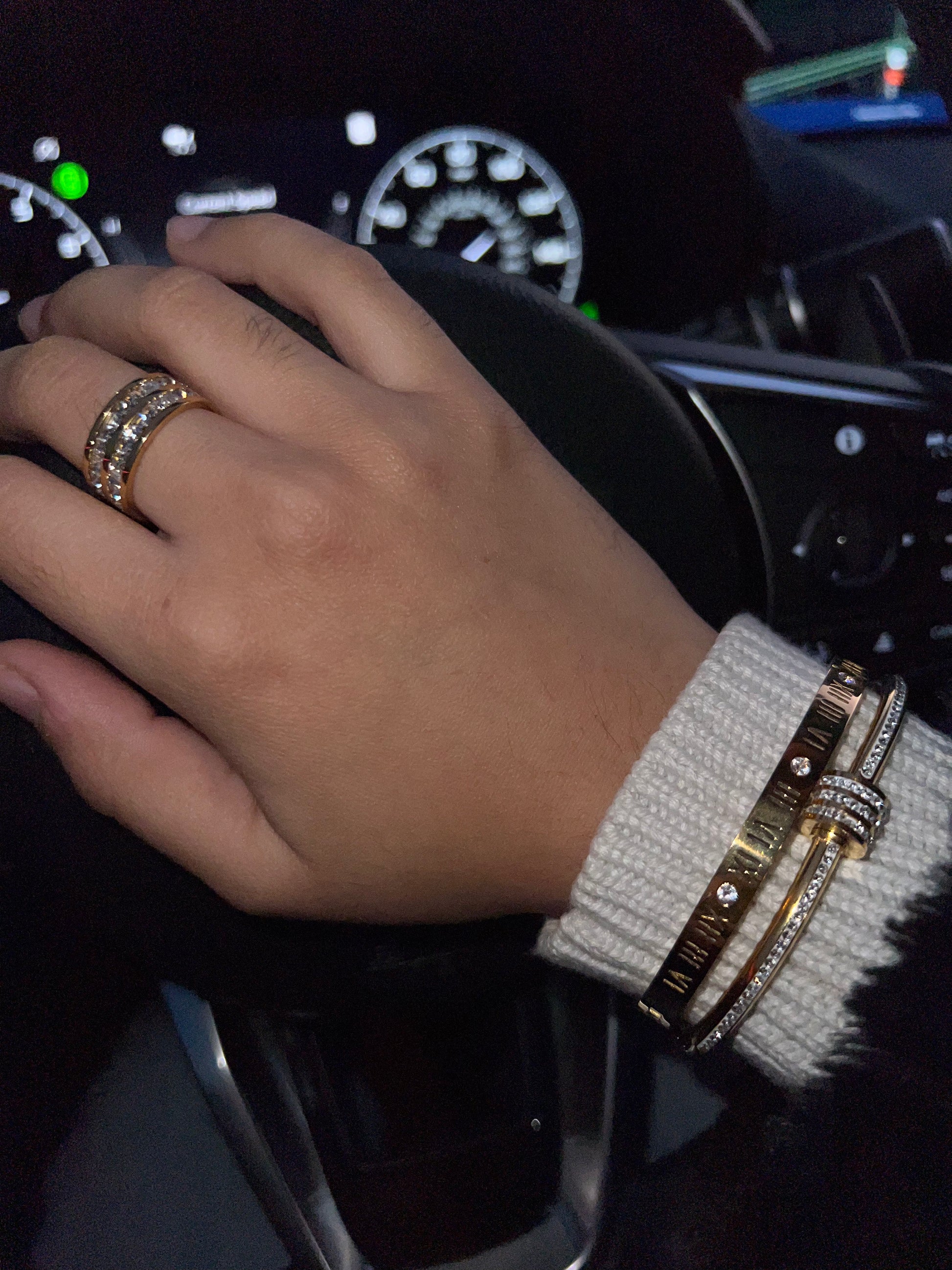Stellar Loop Bangle bangle Precious Jewels